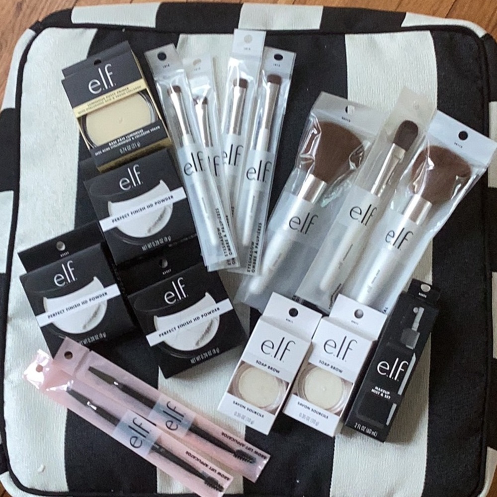 e.l.f. Makeup Brush and Powder Set